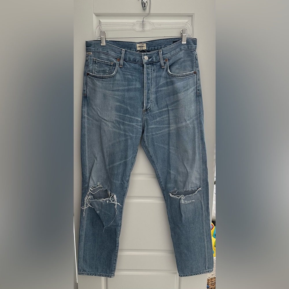 Citizens of Humanity Liya High Rise Classic Fit Crop in Torn, size 29